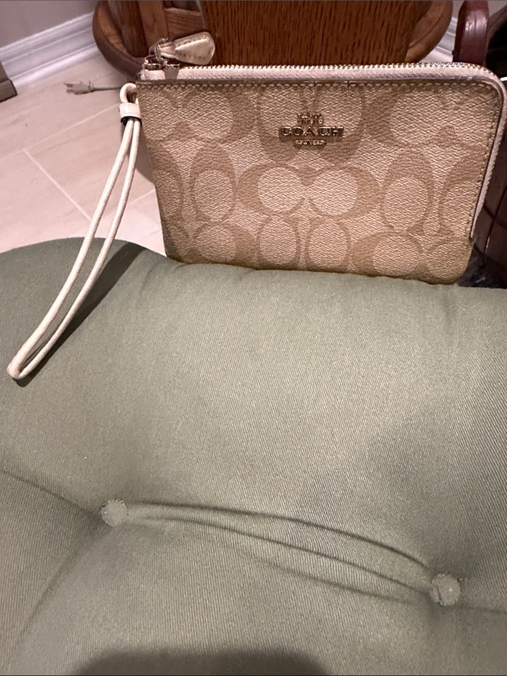 Coach Signature Canvas Wristlet in Beige 6 1/2 x 3 1/2 APX